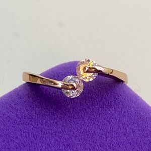 💛 Classic Rose Gold Plated CZ Bypass Ring